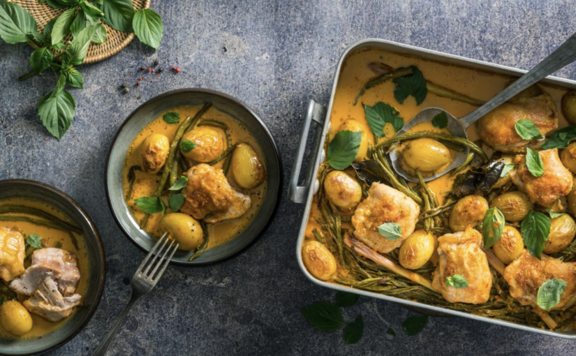 Curry de poulet aux pommes de terre au four